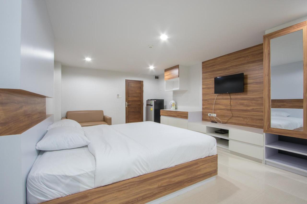 The Seasons Aparthotel Pathum Thani Exterior photo