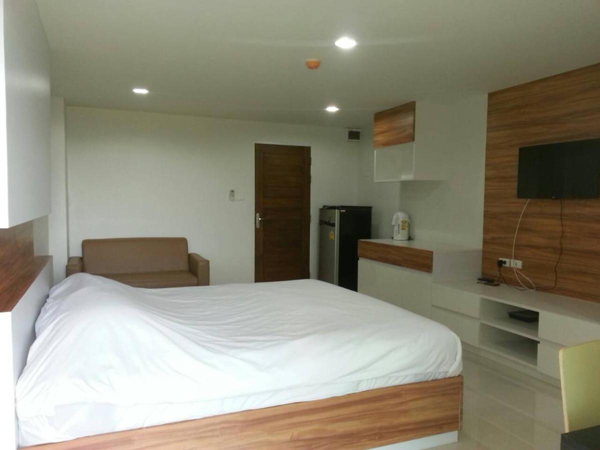 The Seasons Aparthotel Pathum Thani Exterior photo