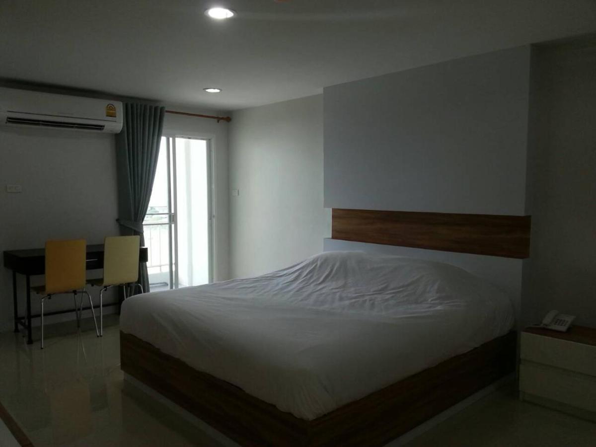 The Seasons Aparthotel Pathum Thani Exterior photo